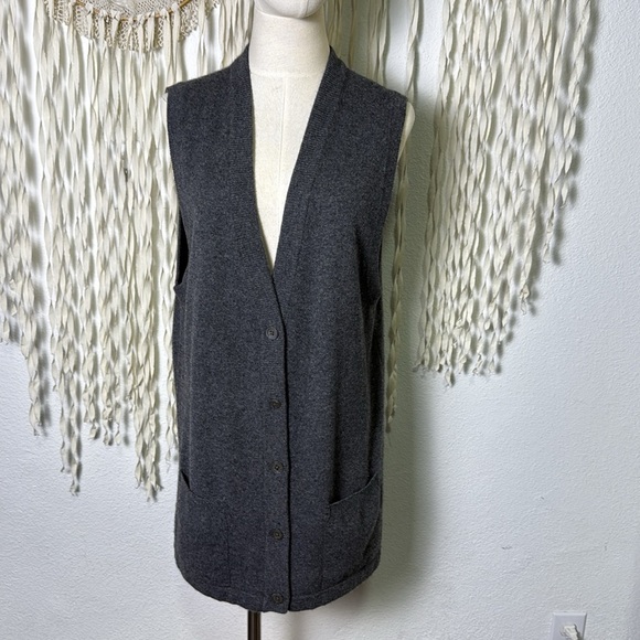 Lands' End Gray 100% 2 Ply Cashmere Sleeveless Button Down Tunic Length Vest M - Picture 1 of 10